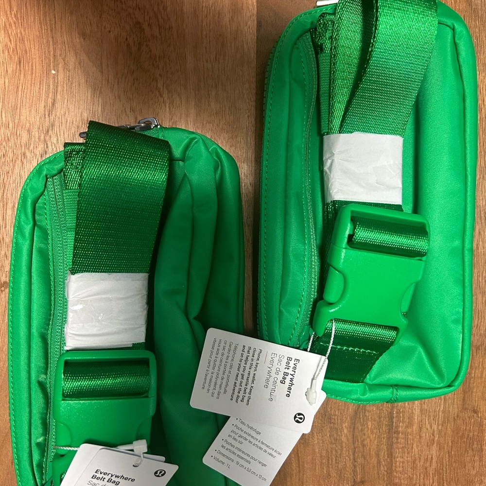 Lululemon Athletica Green Crossbody Bags with Adjustable Straps